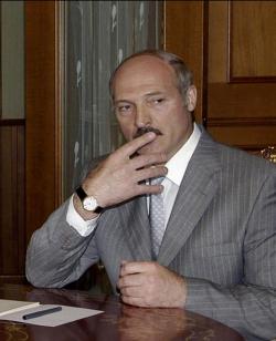 Białoruś wstrzymała sprzedaż benzyny do Rosji